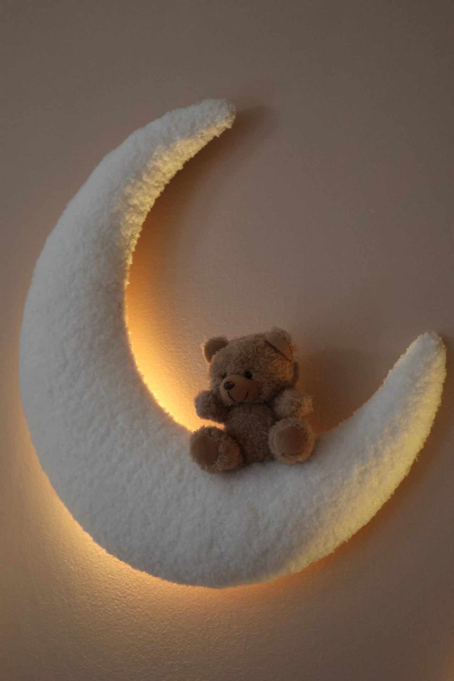 bouclé wall deco